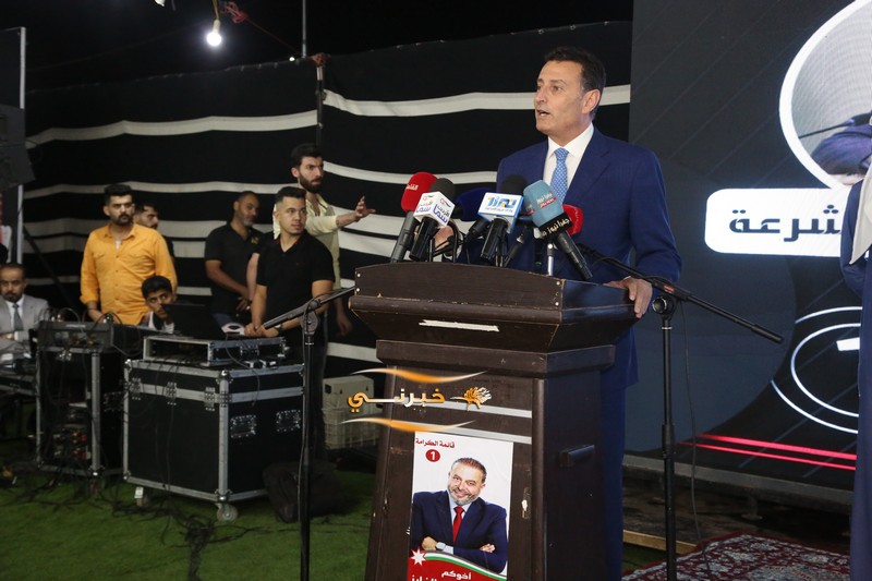 اقبال شديد وكثيف على افتتاح مقر سعادة النائب بسام الفايز