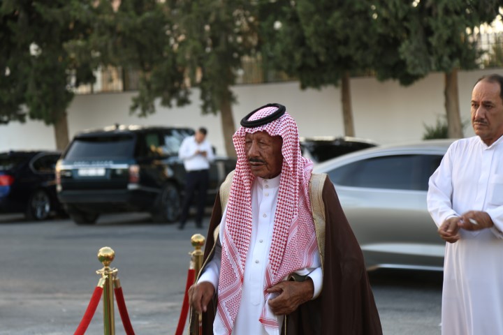 نصار القيسي يستقبل المهنئين - صور