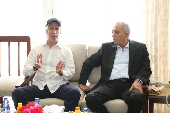 وزير الثقافة مصطفى الرواشدة يزور حسين دعيبس - صورة