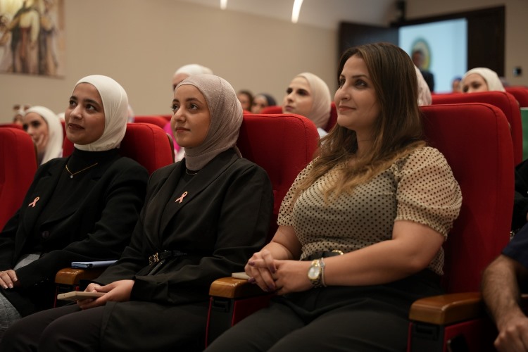 انطلاق فعاليات الاحتفال باليوم العالمي للكشف المبكر عن سرطان الثدي في مستشفى الكندي