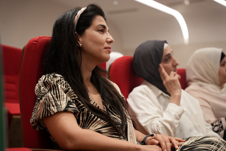 انطلاق فعاليات الاحتفال باليوم العالمي للكشف المبكر عن سرطان الثدي في مستشفى الكندي