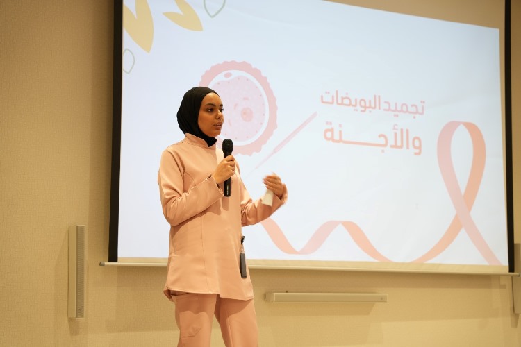 انطلاق فعاليات الاحتفال باليوم العالمي للكشف المبكر عن سرطان الثدي في مستشفى الكندي