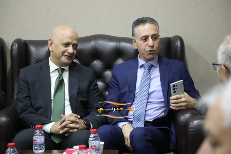 خليل الحاج توفيق يستقبل التهاني 