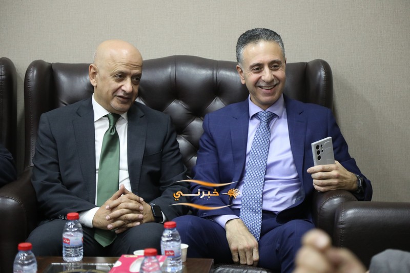 خليل الحاج توفيق يستقبل التهاني 