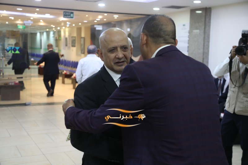 خليل الحاج توفيق يستقبل التهاني 