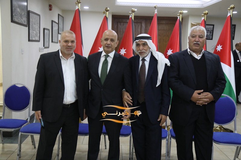 خليل الحاج توفيق يستقبل التهاني 