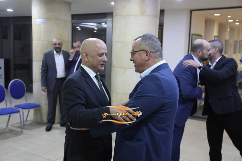 خليل الحاج توفيق يستقبل التهاني 