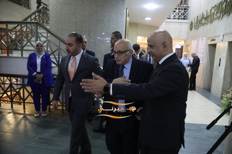 خليل الحاج توفيق يستقبل التهاني 