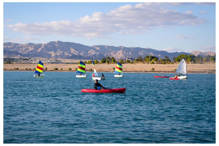 واحه أيلة تستضيف المعسكر الشتوي الاول للقوارب الشراعية