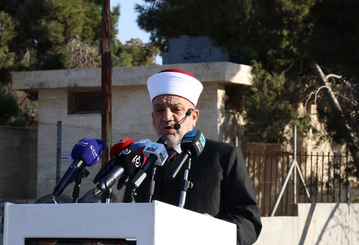 الأردنيون يؤدون صلاة الاستسقاء