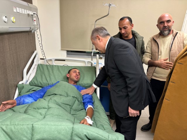 امين عام حزب عزم  وكتلة عزم النيابية يزورون  مصابي  الأمن العام