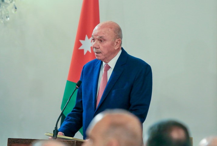 الملك يستمع إلى ردي مجلسي الأعيان والنواب على خطاب العرش