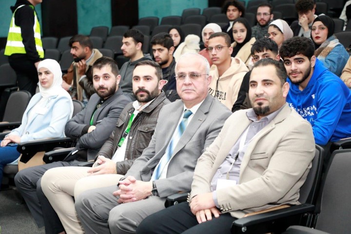 يوم وظيفي خاص بشركة اكستنسيا لطلبة جامعة عمان العربية وخريجيها