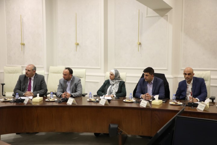 وزير الشباب يلتقي مدراء مراكز الريادة والابتكار في الجامعات الأردنية