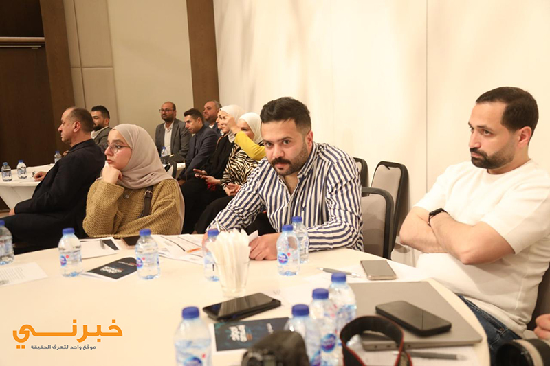 حشد من المغنين المشهورين في العقبة الجمعة