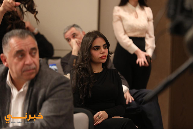 حشد من المغنين المشهورين في العقبة الجمعة