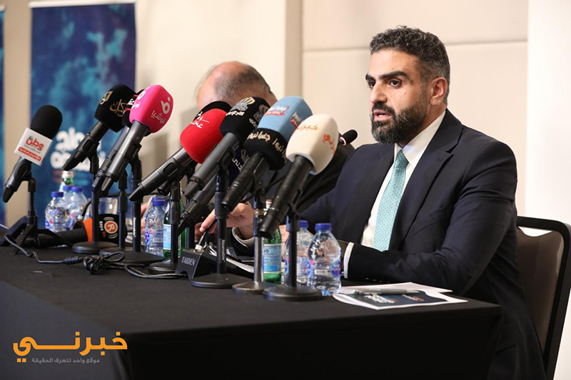حشد من المغنين المشهورين في العقبة الجمعة