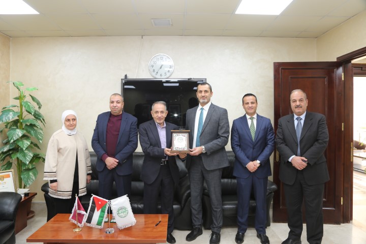  الزيتونة توقع اتفاقية تعاون مع مستشفى الحياة لتدريب طلبة كلية الصيدلة