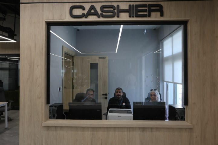 افتتاح تجريبي لمركز خدمات حكومي جديد في مادبا