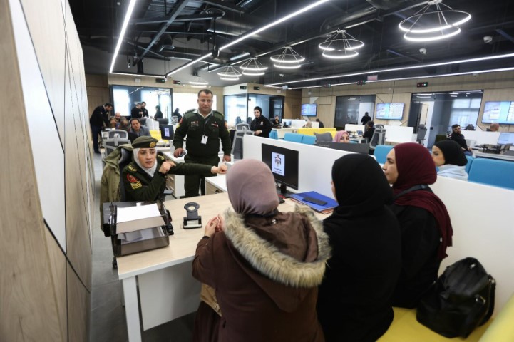 افتتاح تجريبي لمركز خدمات حكومي جديد في مادبا