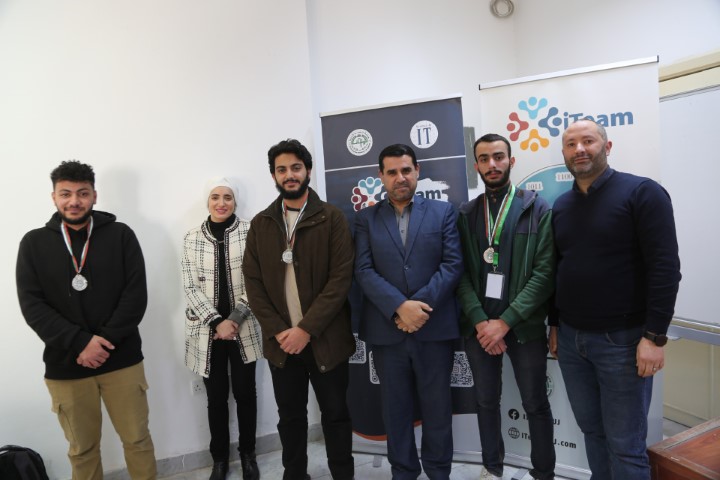 كلية العلوم وتكنولوجيا المعلومات في جامعة الزيتونة تنظم فعالية (ساعة برمجة العالمية)