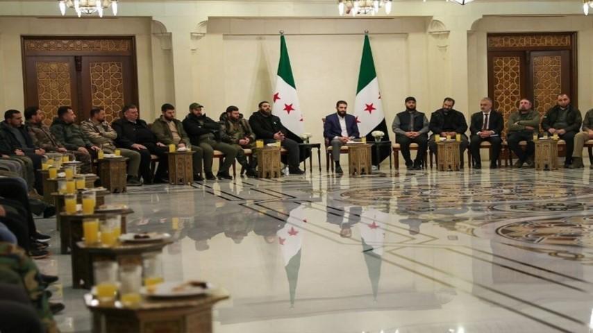 سورية حل الفصائل العسكرية ودمجها بوزارة الدفاع