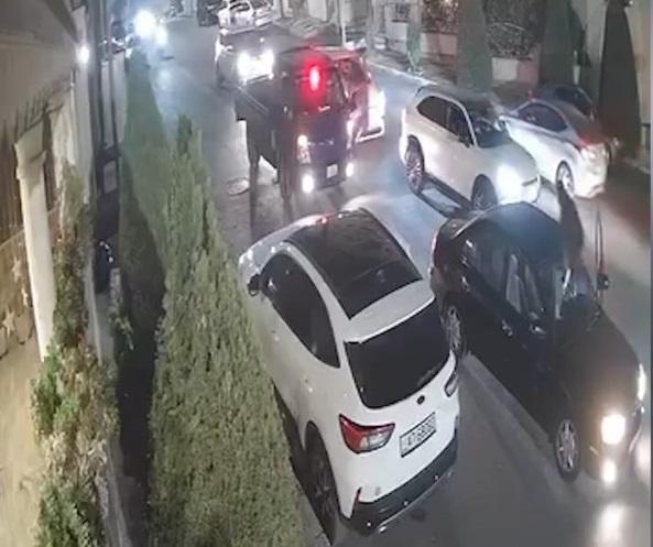 بالفيديو  اعتداء سائق على آخر في عمان والامن يحقق