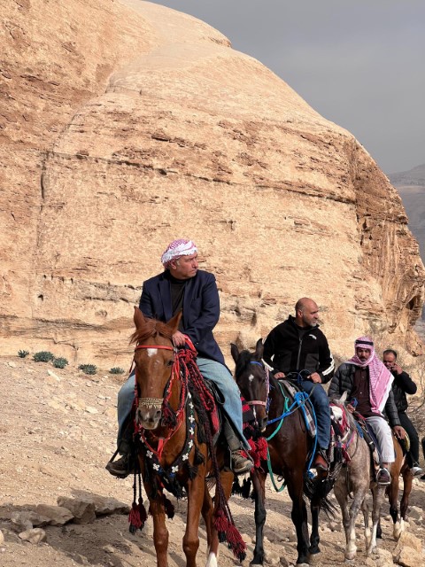 البريزات: جمعية أصحاب الرواحل العاملة في البترا ستكون المشغل لمسار (المدرس)