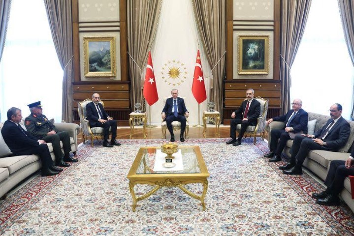 أردوغان يستقبل الصفدي ويناقش العلاقات والأوضاع الإقليمية