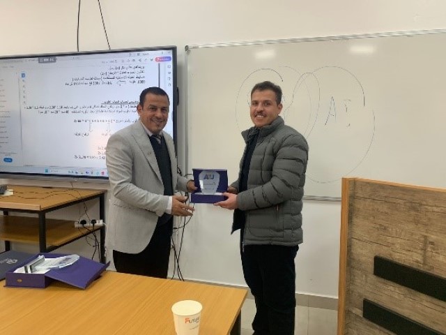 جامعة عمان العربية تنظّم ورشة تدريبية بعنوان: المواصفات وحساب الكميات وقراءة المخططات