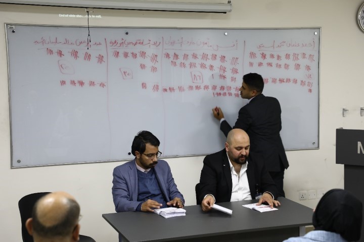 إعلان نتائج انتخابات البرلمان الطلابي في ( الشرق الأوسط )