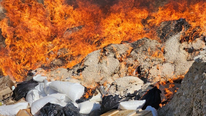 سورية.. إتلاف مخدرات الفرقة الرابعة - صور