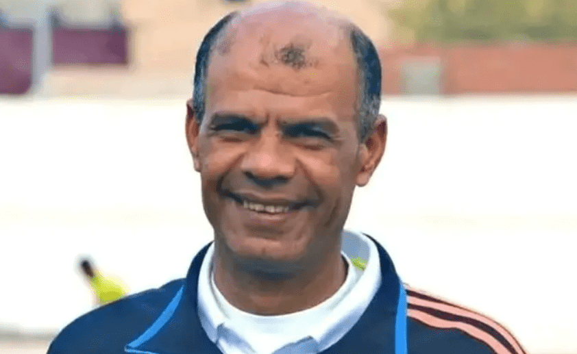  سقط أثناء مباراة وفاة مدير فني لفريق كرة مصري