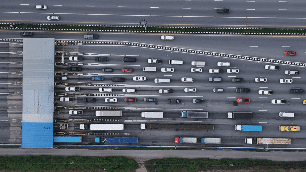 الاردن استثمار 42 مليون دينار في تأهيل طريق الـ100