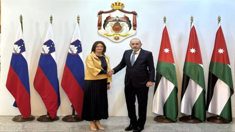 وزيرة خارجية سلوفينيا لا نقبل أي تهجير الفلسطينيين إلى الأردن