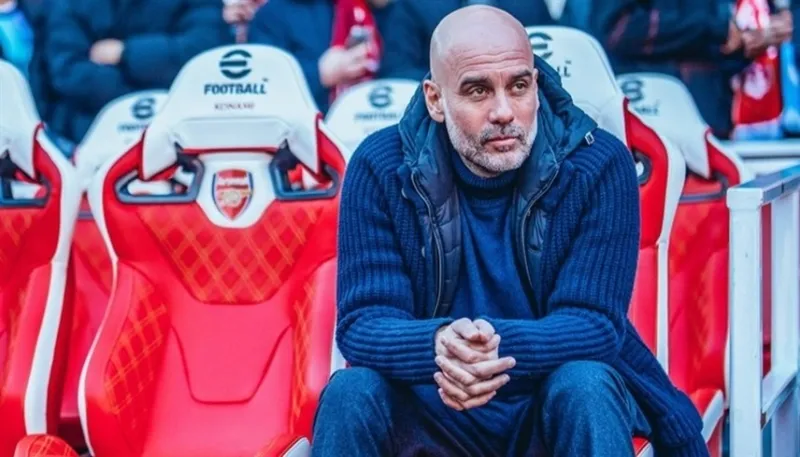 بعد زلزال آرسنال غوارديولا يدافع عن مرموش