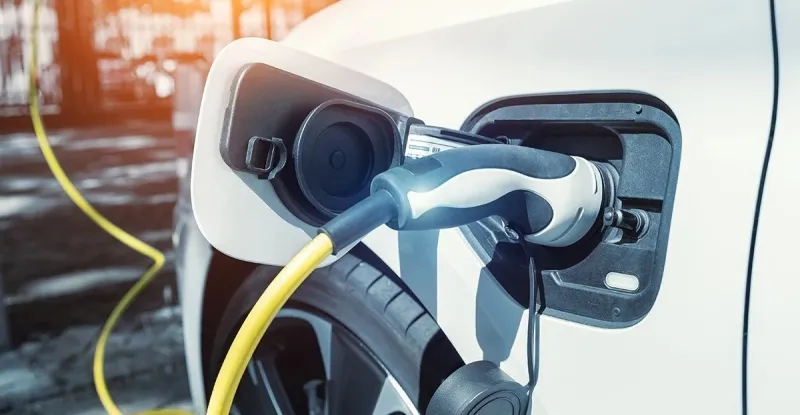 الفرق بين السيارات الصينية غير المطابقة للمواصفات المحلية مقابل السيارات العالمية المتوافقة مع المعايير هل تستحق المجازفة 