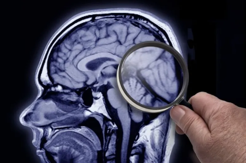 دراسة أسترالية لا علاقة بين الهواتف المحمولة والسرطان