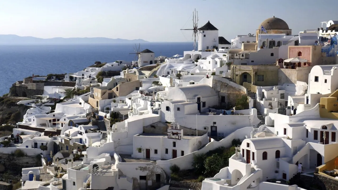 نشاط زلزالي يضرب اليونان وإغلاق المدارس