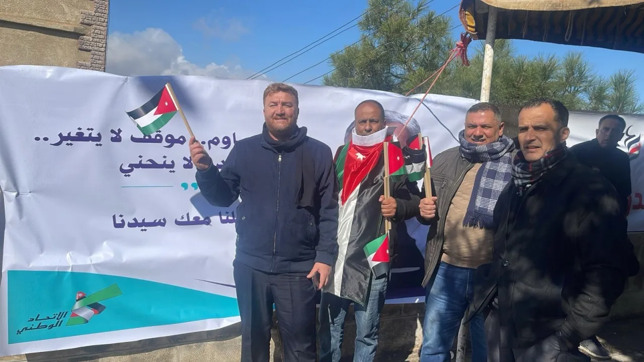 حزب الاتحاد الوطني الأردني يشارك الاردنيين في استقبال جلالة الملك وولي العهد  صور