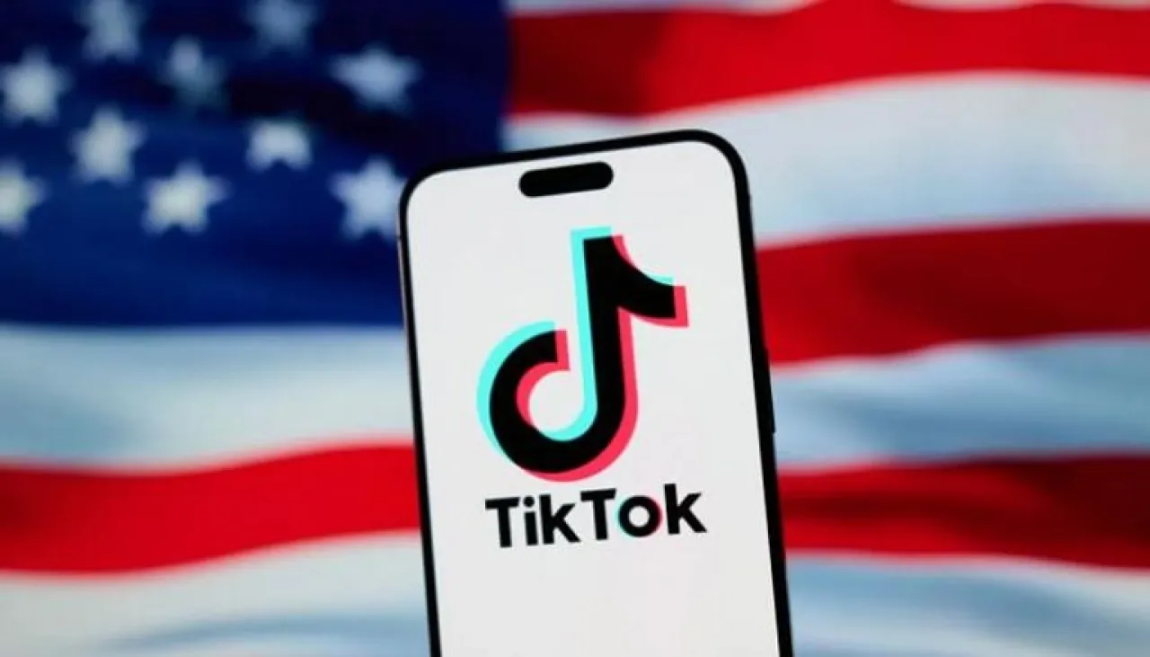 بعد تأجيل الحظر تيك توك يعود لمتاجر أبل وغوغل في الولايات المتحدة