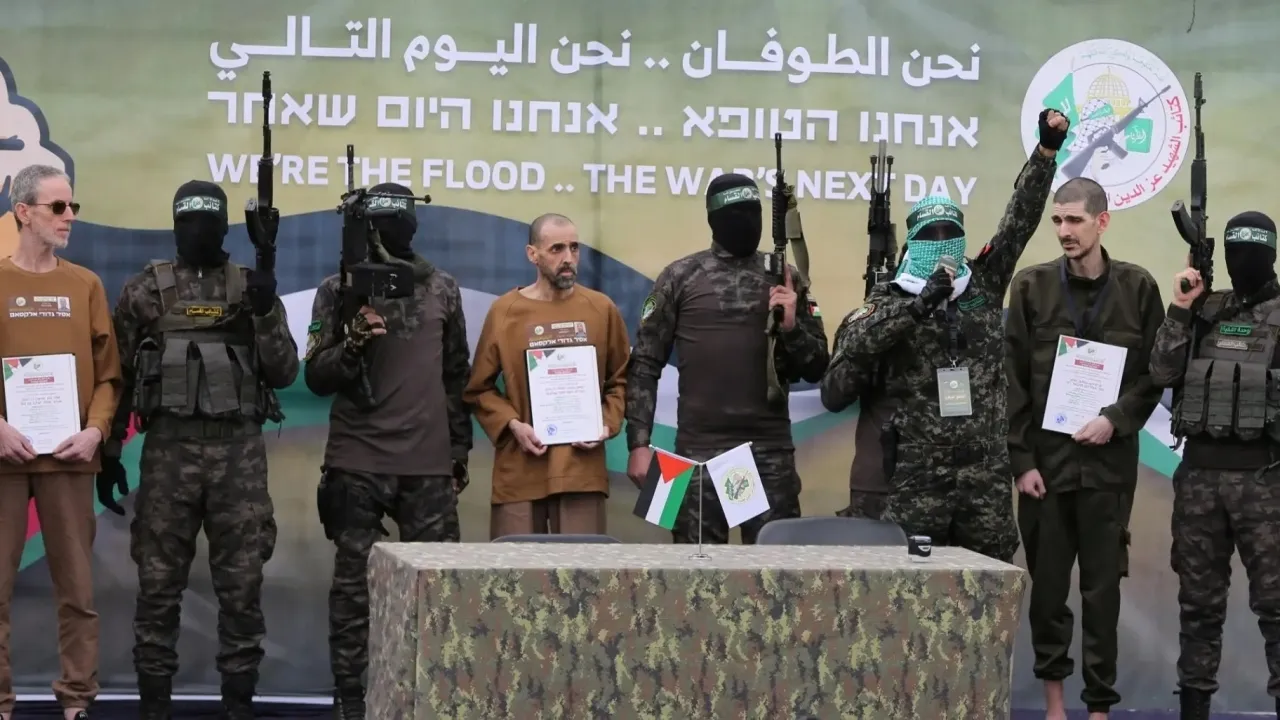 تفاصيل صفقة التبادل الإفراج عن 369 أسيراً فلسطينياً مقابل 3 أسرى إسرائيليين