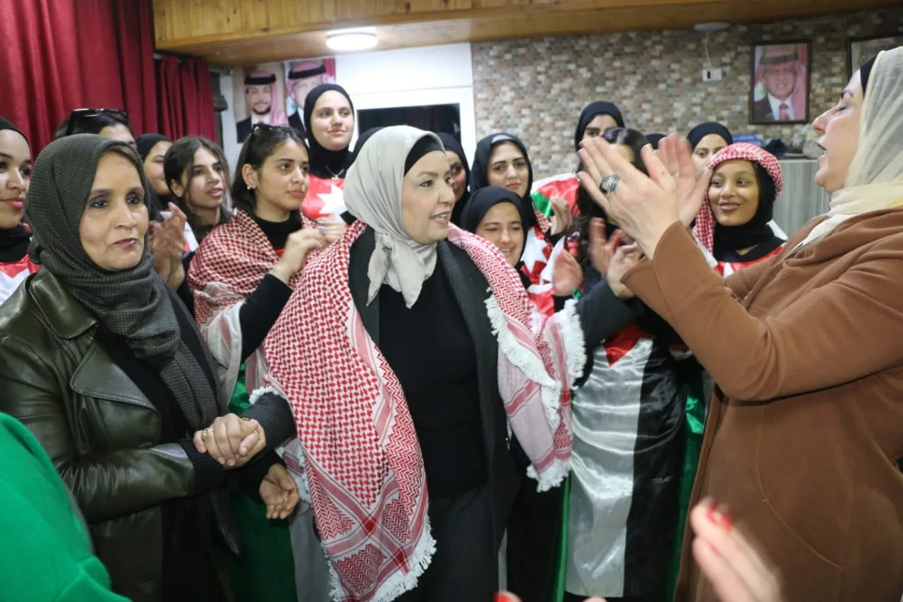 النائب نسيم العبادي تدعو لوقفة تضامنية في الزرقاء لتجديد الولاء للوطن وتأييد مواقف الملك عبدالله الثاني