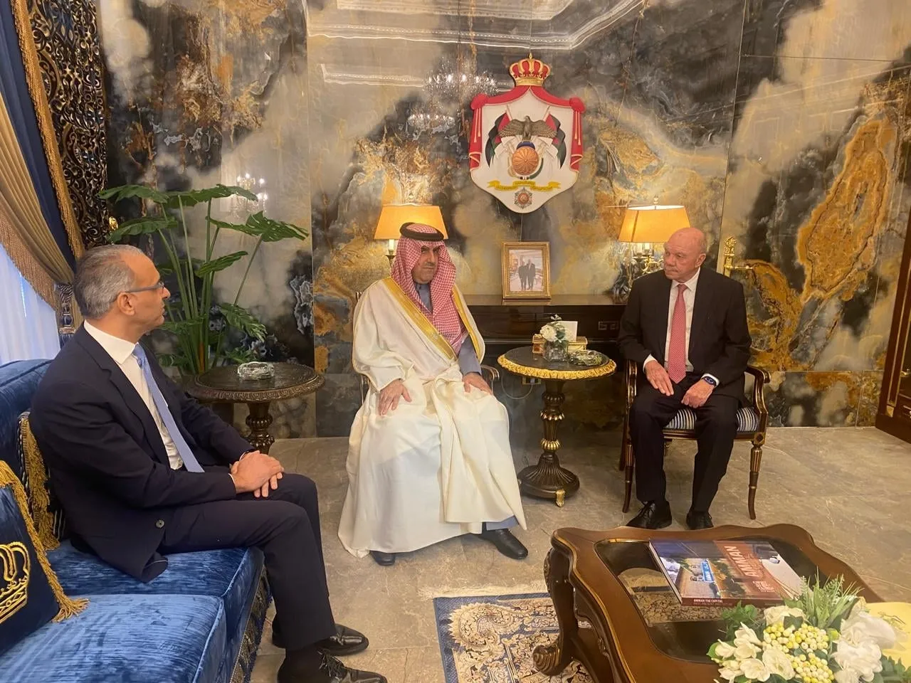 الفايز يلتقي  رئيس الديوان العام للمحاسبة في المملكة العربية السعودية 