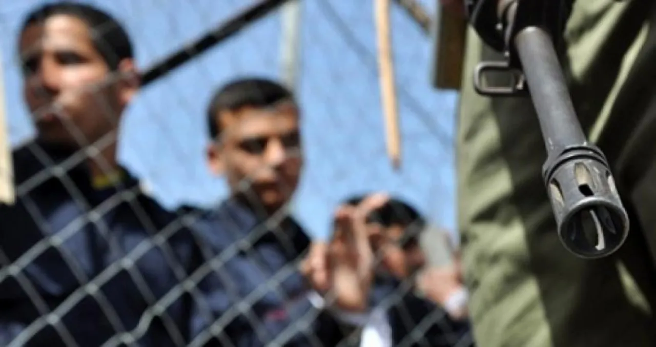 معاريف العبرية استبدال 7 أسرى فلسطينيين بعد رفضهم الإبعاد