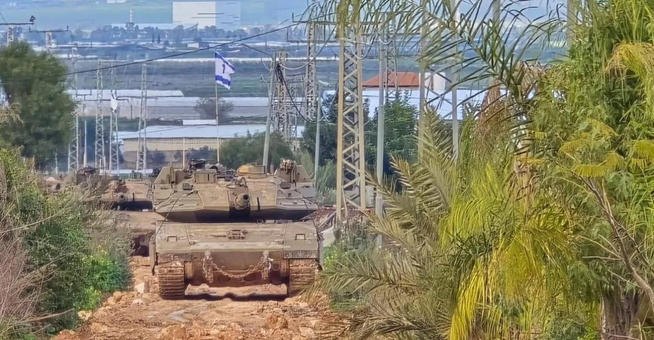 وزير دفاع الاحتلال لن نسمح للسكان بالعودة لمخيمات دخلناها في الضفة