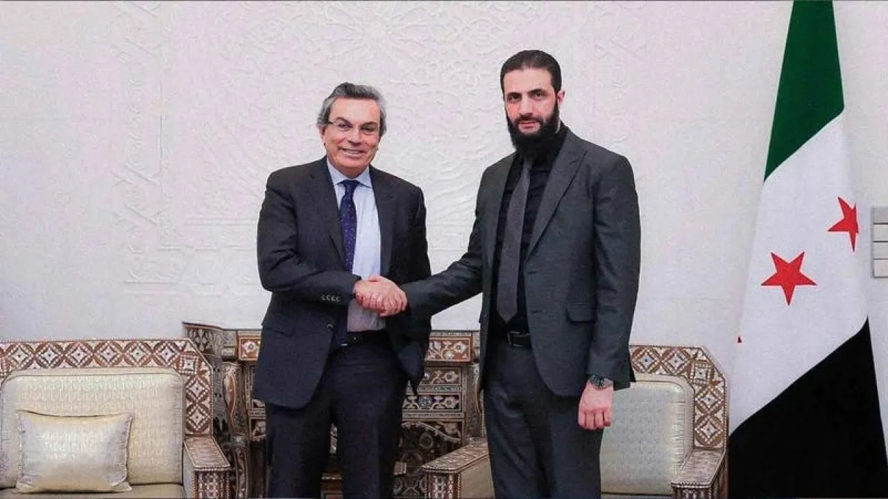 مصادر ترجح توليه الحكومة السورية الجديدة فمن هو أيمن أصفري