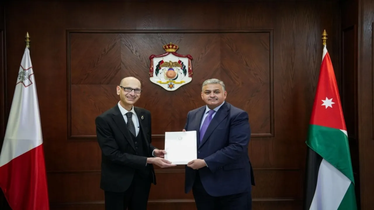 وزارة الخارجية تتسلم نسخة من أوراق اعتماد سفير مالطا