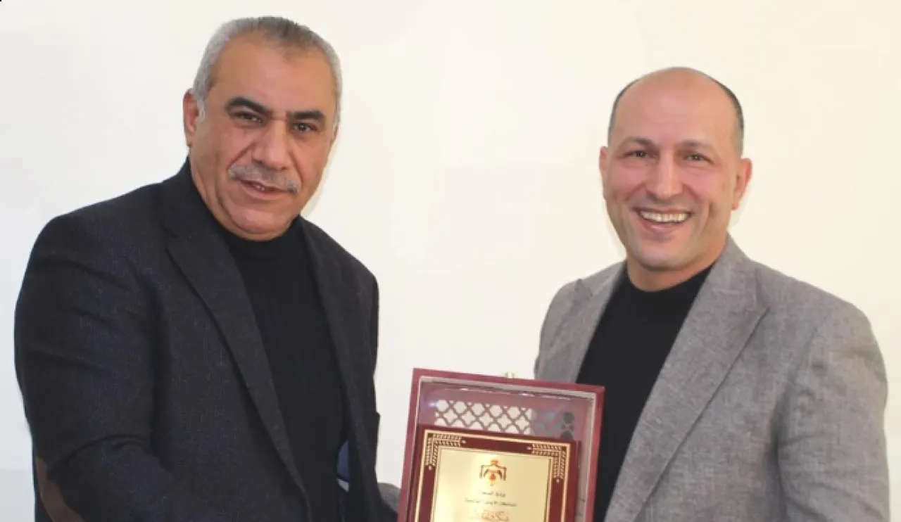 إدارة البشير تكرّم المهندس باسم الدبس بمناسبة تقاعده