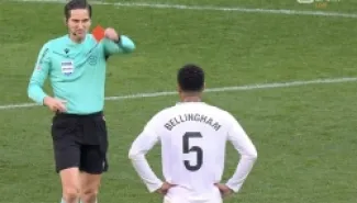 بعد الطرد .. بيلينجهام يدافع عن نفسه و أنشيلوتي: خطأ في الترجمة